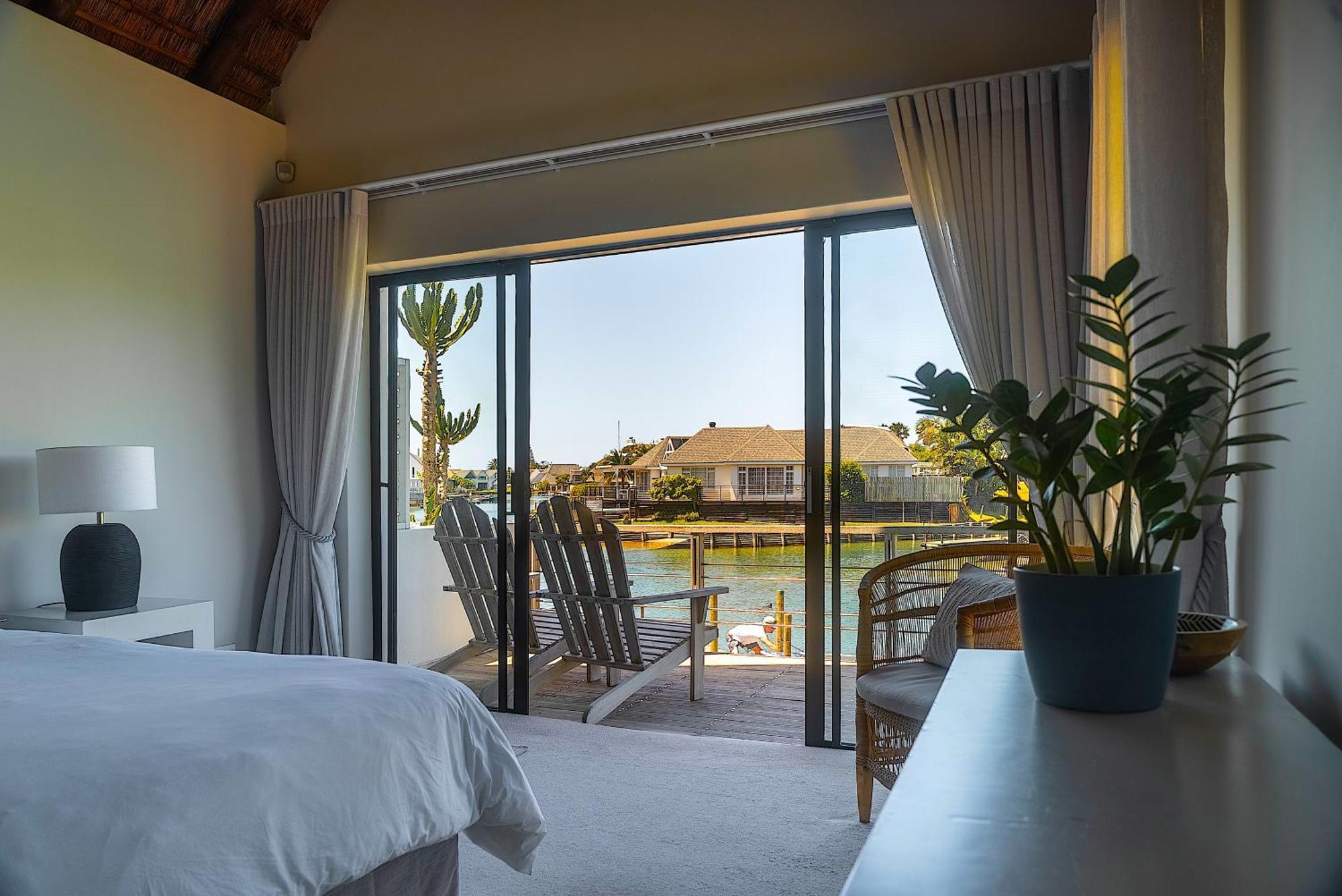 Canal Guest House - Waterfront Boutique Bed & Breakfast - Solar Power Сент-Френсіс-Бей Екстер'єр фото